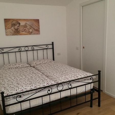 דירות צ'רטאלדו Casina Rosa חדר תמונה